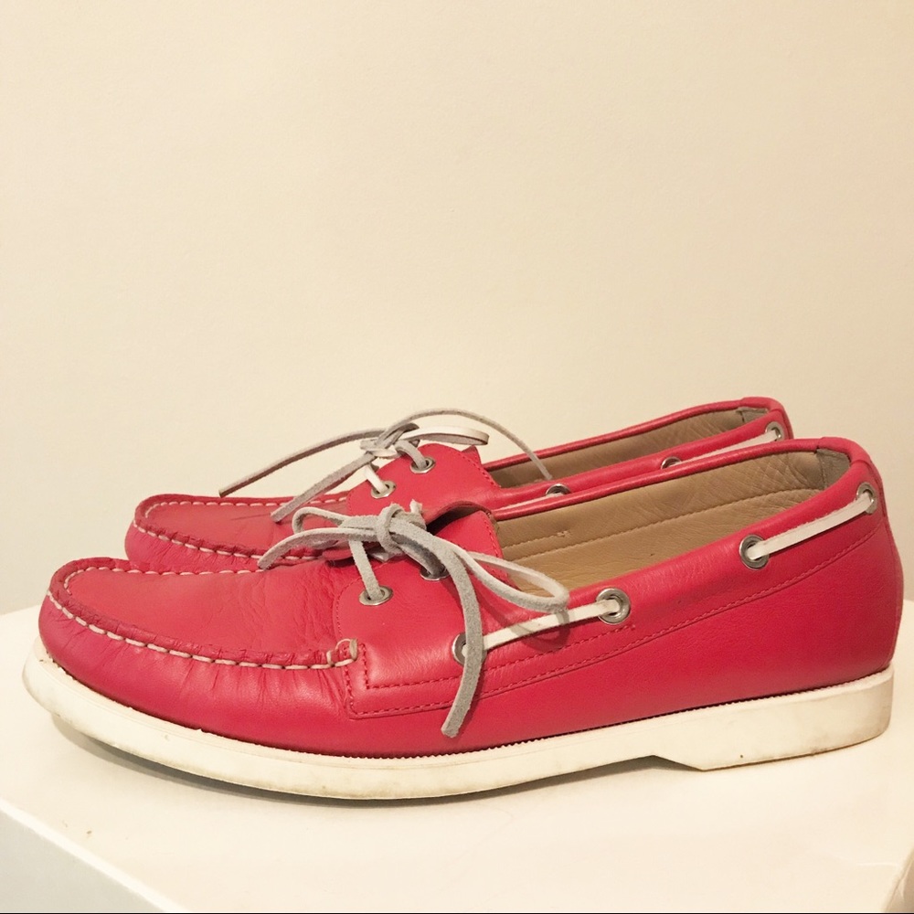 ✨Host Pick!✨ Longchamp “Leather Boat Shoe.”